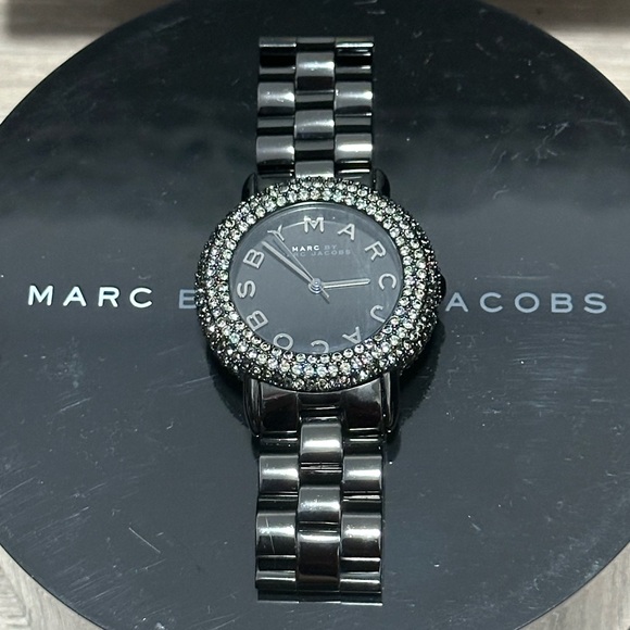 Marc Jacobs MBM3193 Ladies Marci Crystal Black Watch - Picture 7 of 14